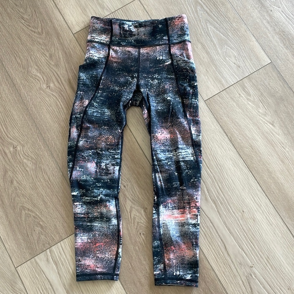 Womens Lululemon Leggings Size 4